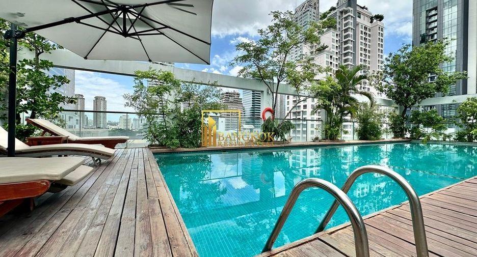 À louer 2 chambres appartement avec services à Sathon, Bangkok