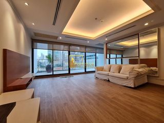 Condo en alquiler de 2 habitaciones en Pathum Wan, Bangkok