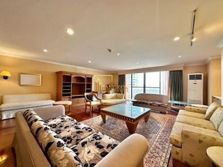For rent 3 bedrooms condo in Watthana, Bangkok
