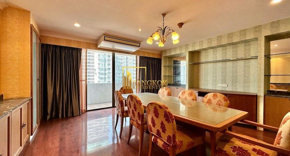 Condo en alquiler de 3 habitaciones en Watthana, Bangkok