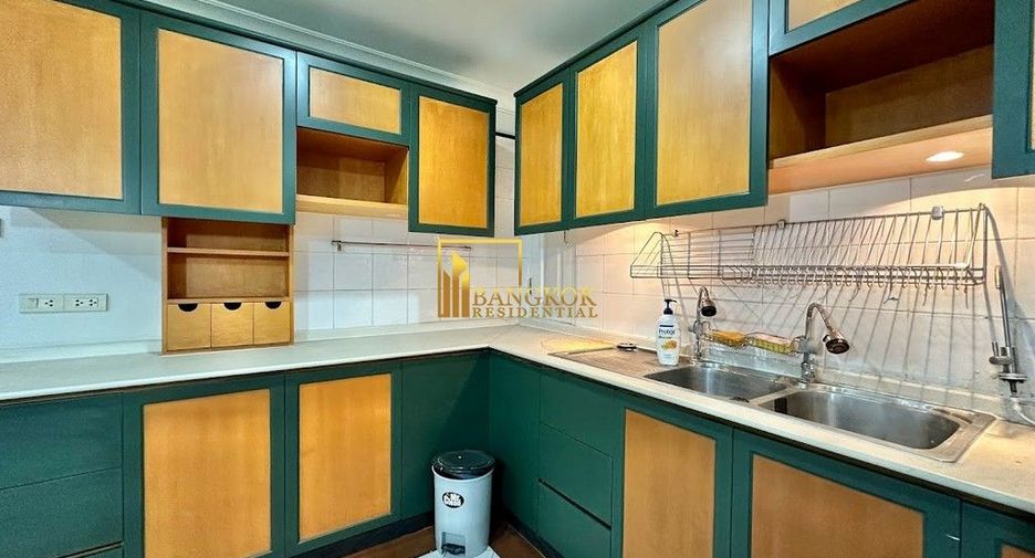 Condo en alquiler de 3 habitaciones en Watthana, Bangkok