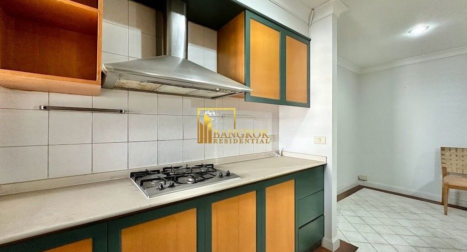 Condo en alquiler de 3 habitaciones en Watthana, Bangkok