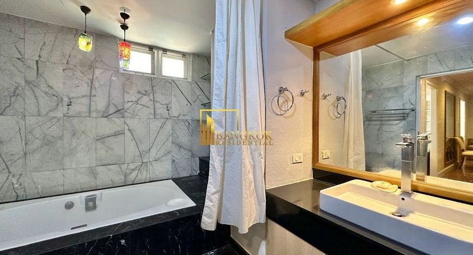 Condo en alquiler de 3 habitaciones en Watthana, Bangkok
