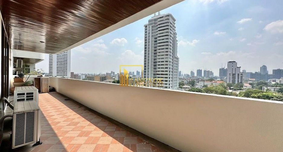 Condo en alquiler de 3 habitaciones en Watthana, Bangkok