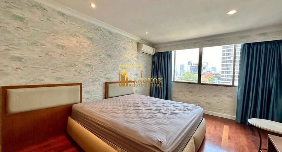 Condo en alquiler de 3 habitaciones en Watthana, Bangkok