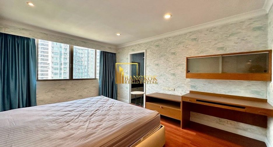 Condo en alquiler de 3 habitaciones en Watthana, Bangkok