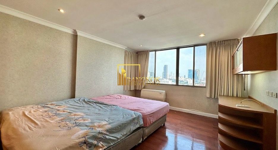 Condo en alquiler de 3 habitaciones en Watthana, Bangkok