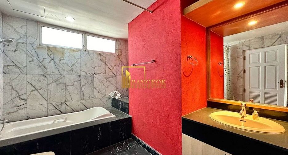 Condo en alquiler de 3 habitaciones en Watthana, Bangkok