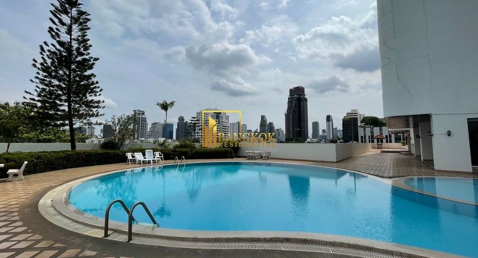 Condo en alquiler de 3 habitaciones en Watthana, Bangkok