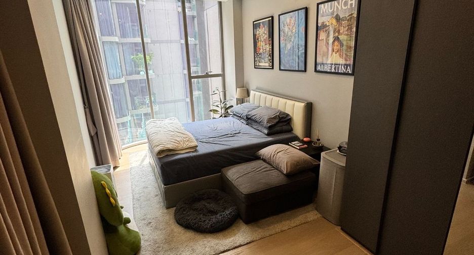For rent 2 bedrooms condo in Watthana, Bangkok