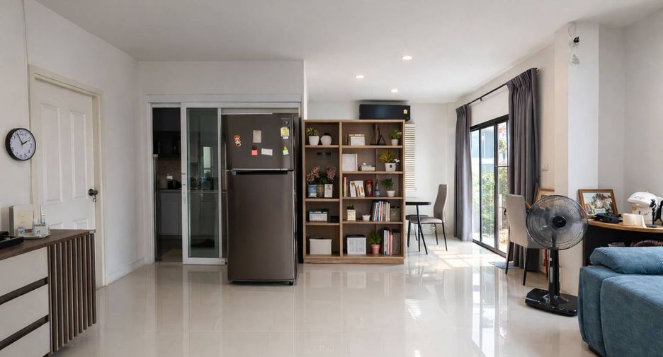 For sale 3 bedrooms house in Sam Phran, Nakhon Pathom