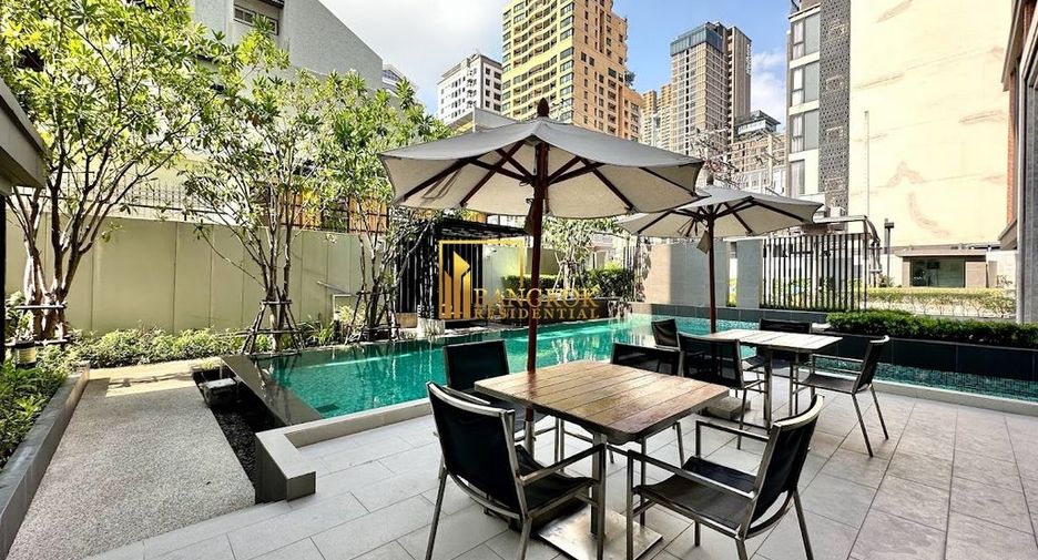 For rent 2 bedrooms condo in Pathum Wan, Bangkok