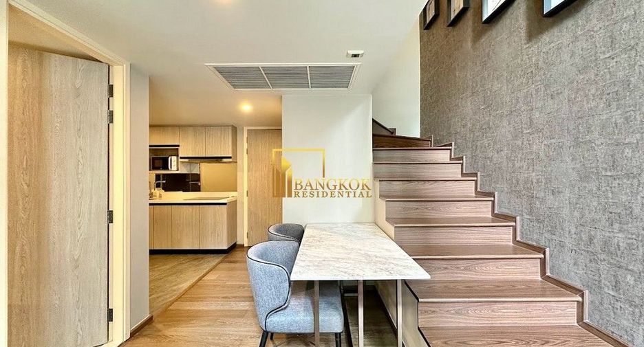 For rent 2 bedrooms condo in Pathum Wan, Bangkok