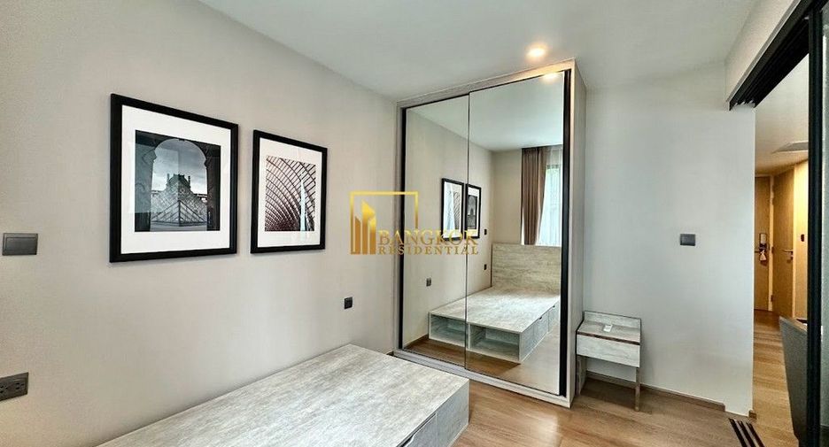 For rent 2 bedrooms condo in Pathum Wan, Bangkok