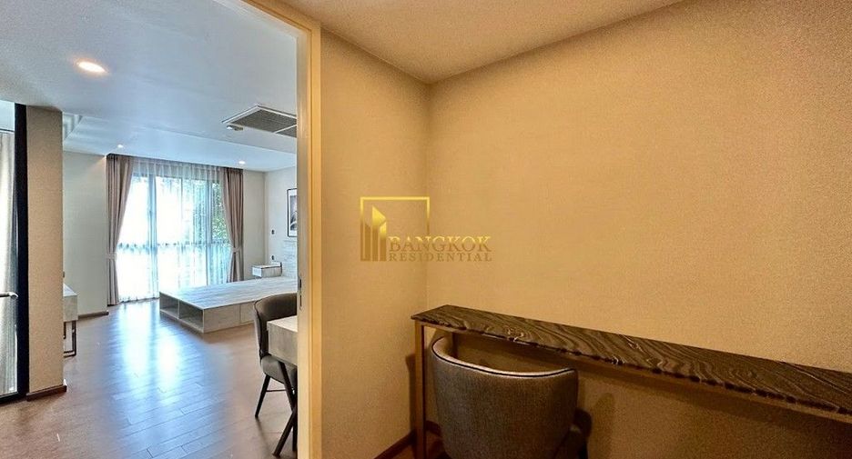 For rent 2 bedrooms condo in Pathum Wan, Bangkok