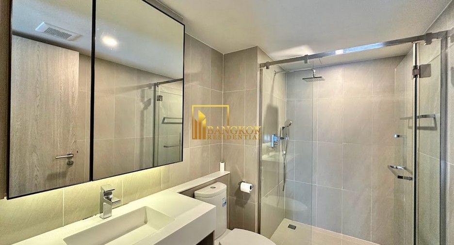 For rent 2 bedrooms condo in Pathum Wan, Bangkok