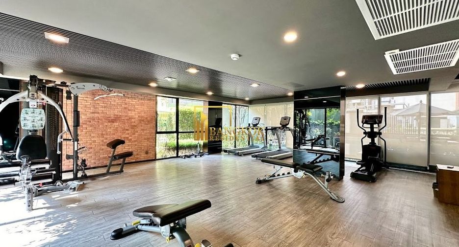 For rent 2 bedrooms condo in Pathum Wan, Bangkok