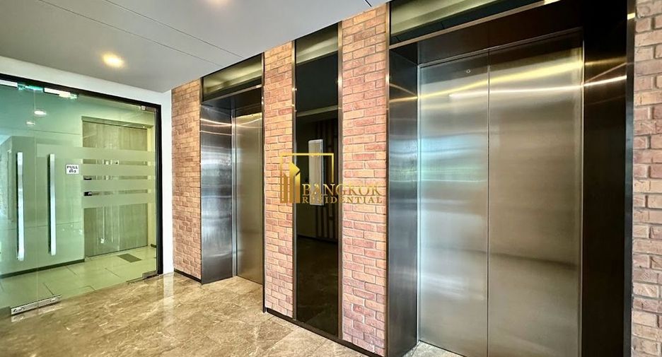 For rent 2 bedrooms condo in Pathum Wan, Bangkok
