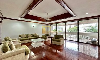 For rent 3 bedrooms apartment in Khlong Toei, Bangkok