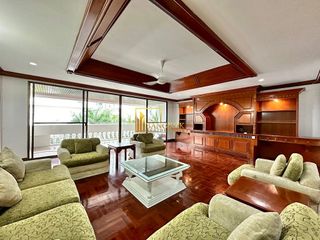 For rent 3 bedrooms apartment in Khlong Toei, Bangkok