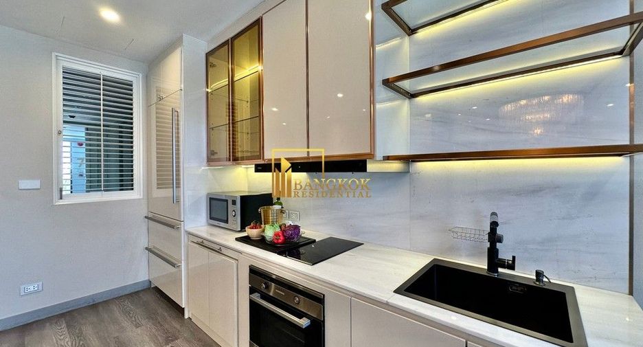 For rent 3 bedrooms apartment in Pathum Wan, Bangkok