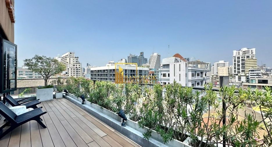 For rent 3 bedrooms apartment in Pathum Wan, Bangkok