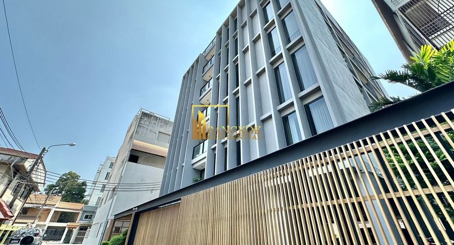 For rent 3 bedrooms apartment in Pathum Wan, Bangkok