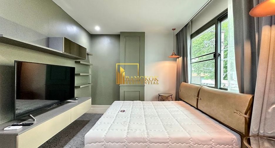 For rent 2 bedrooms apartment in Watthana, Bangkok