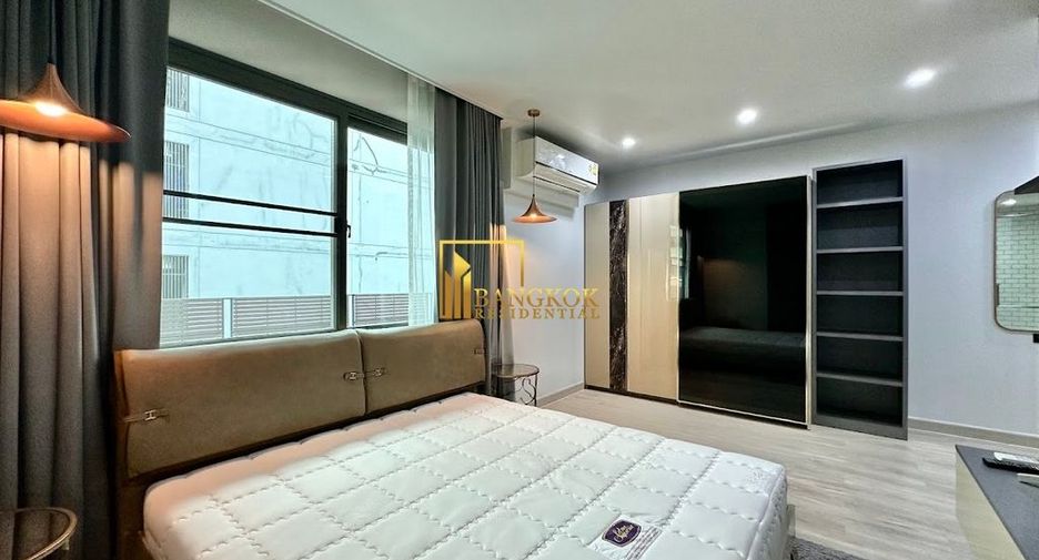 For rent 2 bedrooms apartment in Watthana, Bangkok