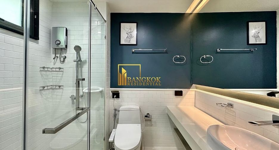 For rent 2 bedrooms apartment in Watthana, Bangkok