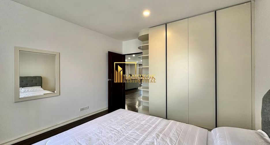 For rent 3 bedrooms apartment in Watthana, Bangkok