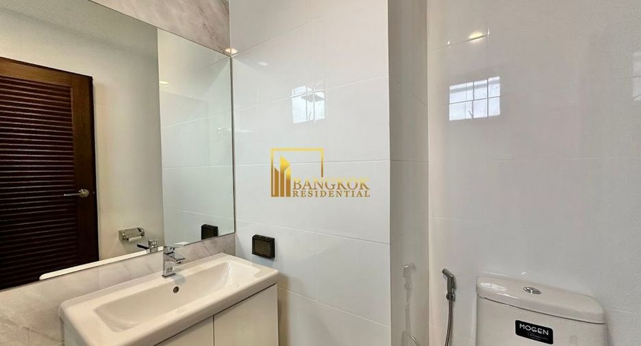 For rent 3 bedrooms apartment in Watthana, Bangkok