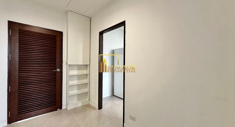 For rent 3 bedrooms apartment in Watthana, Bangkok