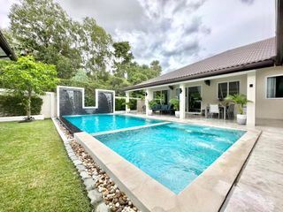 For rent 6 bedrooms villa in Bang Lamung, Chonburi