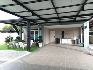 Casa en alquiler de 3 habitaciones en Bang Lamung, Chonburi