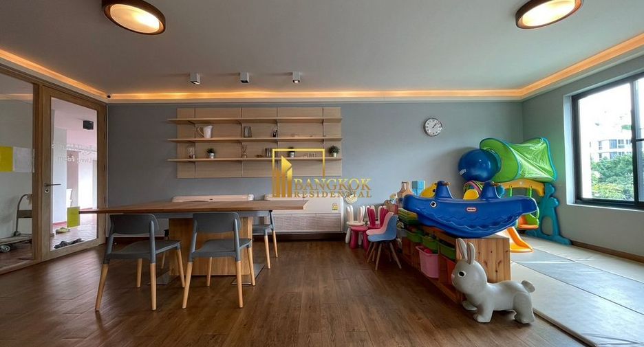 For rent 2 bedrooms apartment in Watthana, Bangkok
