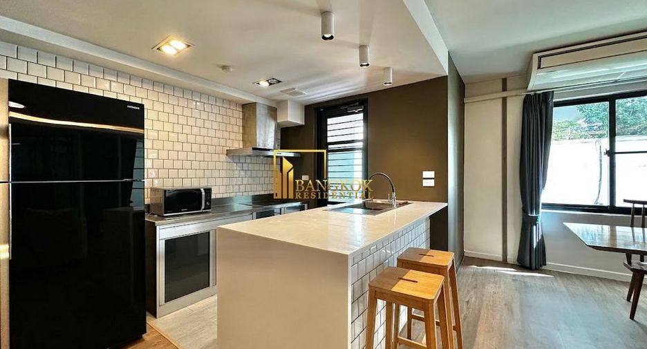 For rent 2 bedrooms apartment in Watthana, Bangkok
