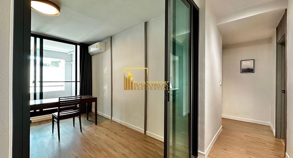 For rent 2 bedrooms apartment in Watthana, Bangkok