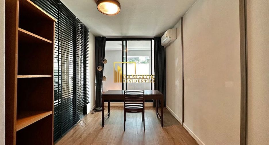 For rent 2 bedrooms apartment in Watthana, Bangkok