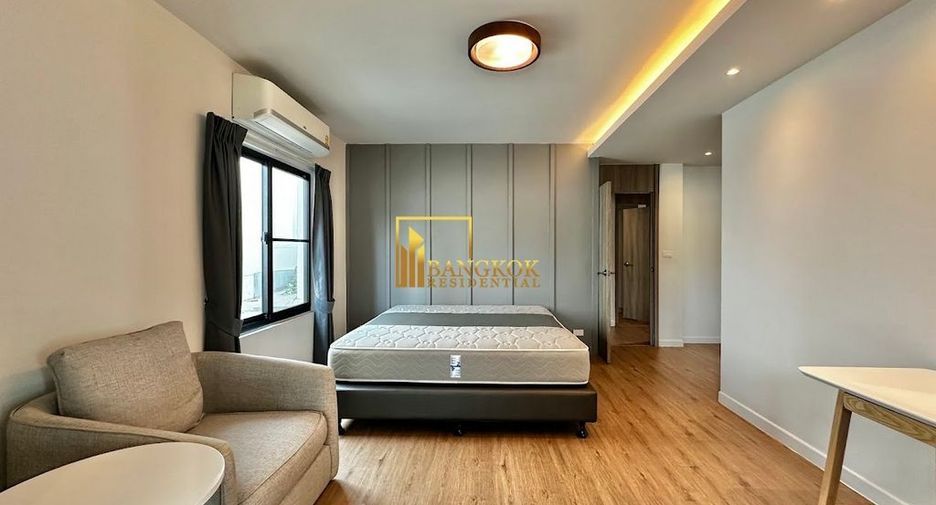 For rent 2 bedrooms apartment in Watthana, Bangkok