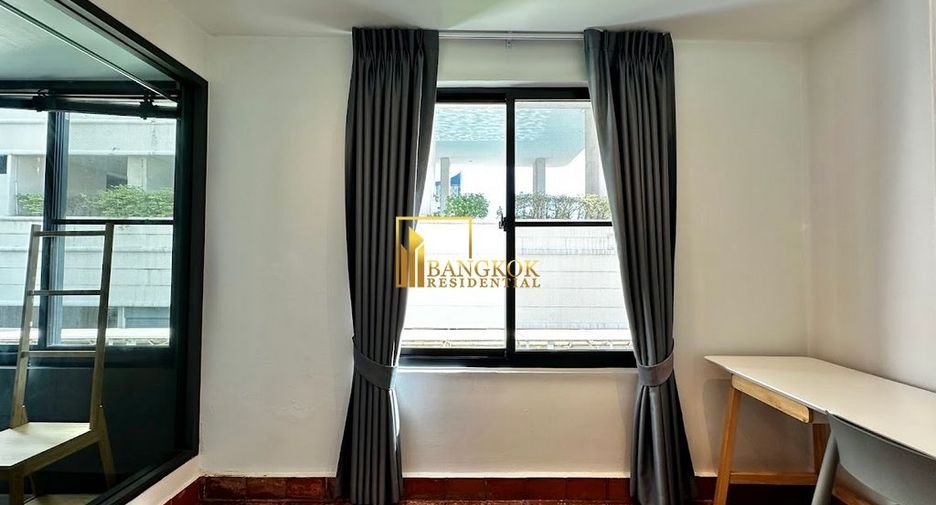 For rent 2 bedrooms apartment in Watthana, Bangkok