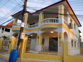 出租 3 卧室 独立屋 在 Bang Lamung, Chon Buri