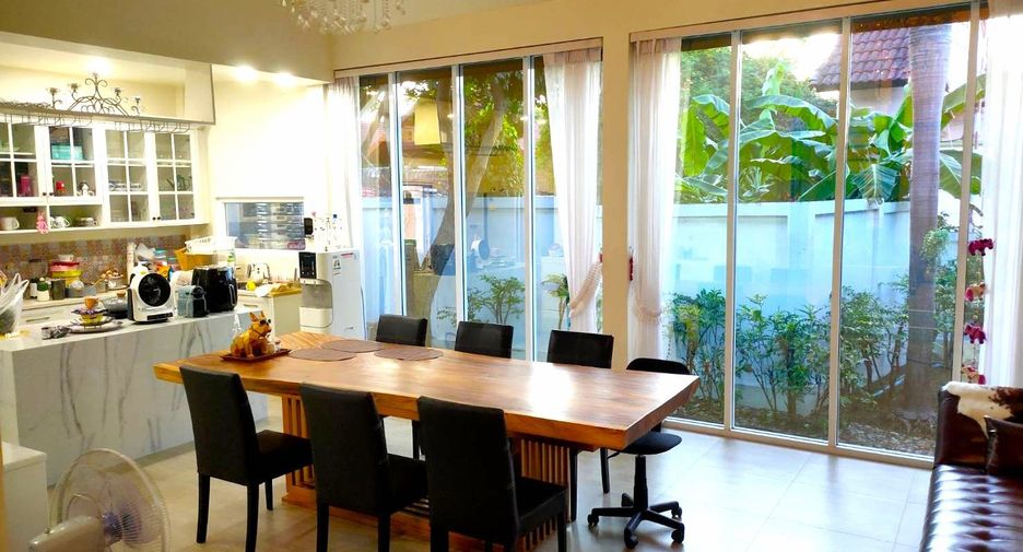 For sale 4 ベッドルーム villa in Bang Lamung, Chonburi