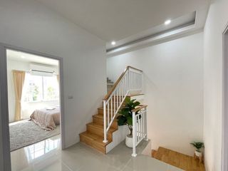 For sale 4 Beds townhouse in Sam Phran, Nakhon Pathom
