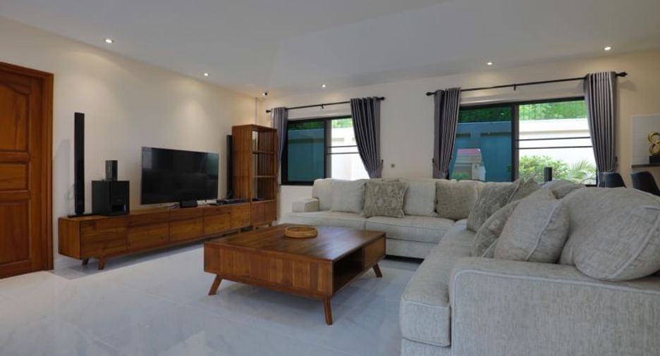 For sale 3 bedrooms villa in Bang Lamung, Chonburi