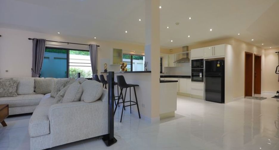 For sale 3 bedrooms villa in Bang Lamung, Chonburi