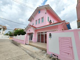 Haus zum Kauf mit 3 Zimmer in Bang Lamung, Chonburi