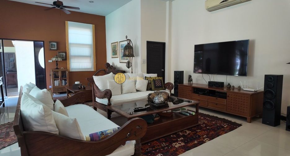 À vendre 5 chambres villa à East Pattaya, Pattaya