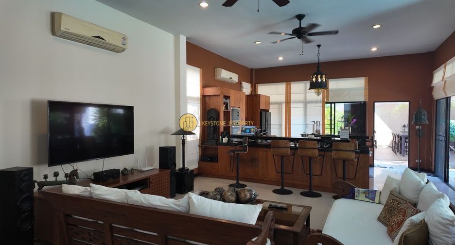 À vendre 5 chambres villa à East Pattaya, Pattaya