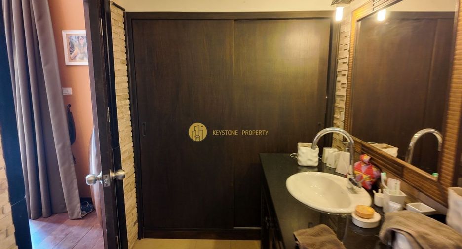 À vendre 5 chambres villa à East Pattaya, Pattaya